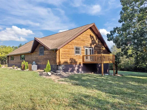 5501 Flatwoods Rd, Farmington, MO 63640