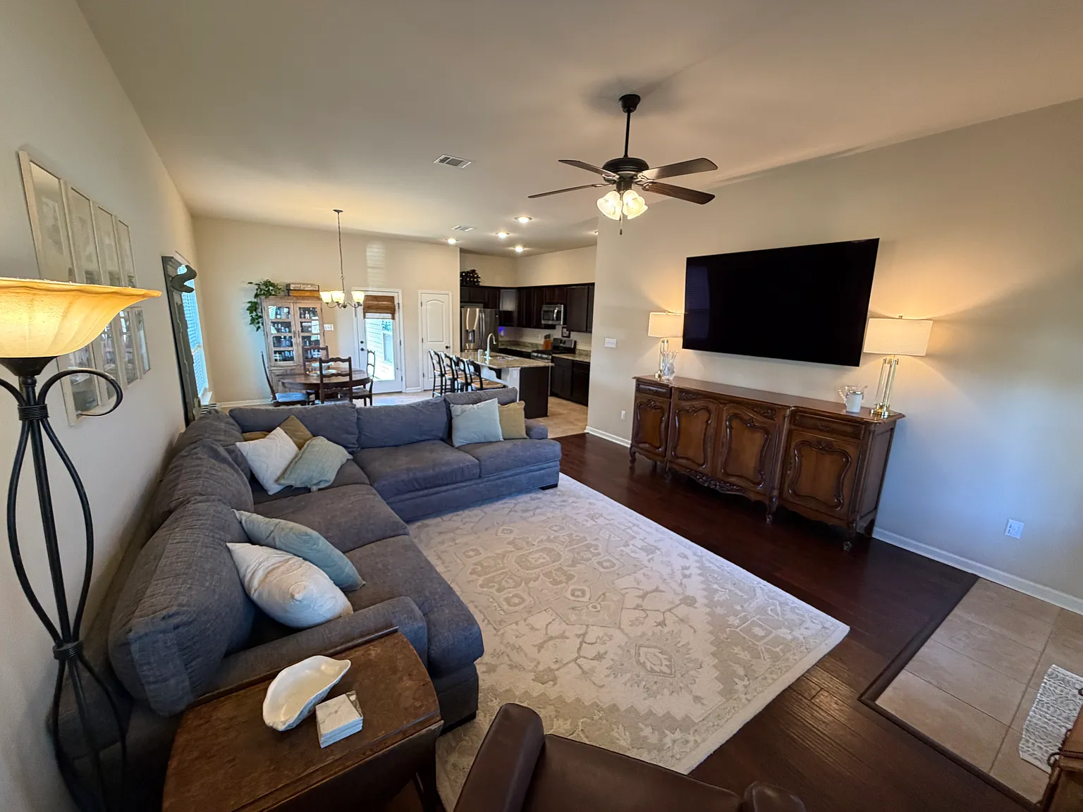 3 bed, 1613 sqft, $2,200 — Photo 4