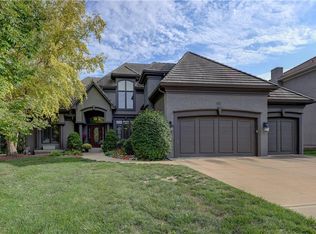 20415 W 88th Ter, Lenexa, KS 66220