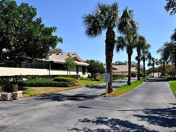 Entrance to the community