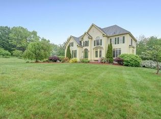 17 Millbrook Ln, Bolton, MA 01740