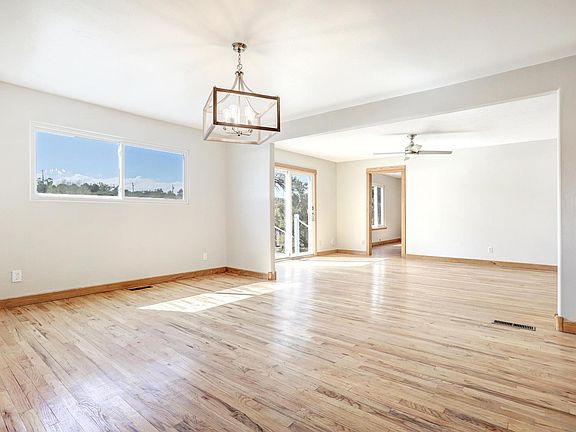 3rd image of 77 Camino Alto