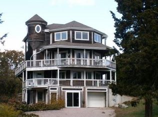 4 Round Hill Rd, Westerly, RI 02891