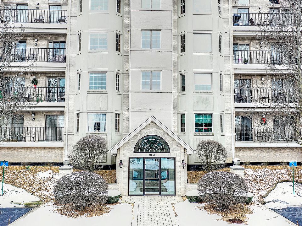 1st image of 11851 Windemere Ct APT 204