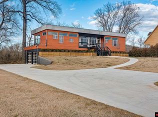 922 Stone Creek Way, Norfork, AR 72658