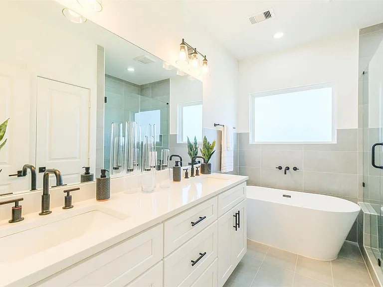 8323 Brecha Ln — Photo 20