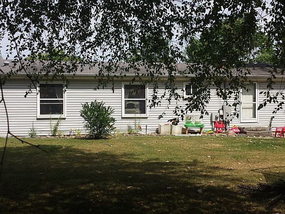 5th image of 11590 Crystal Lake Dr