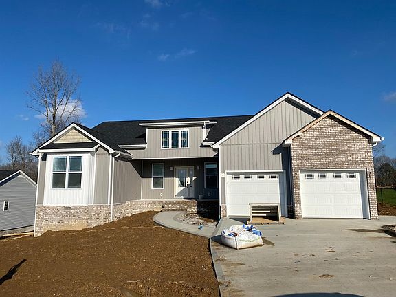 2nd image of 443 Caribou Dr