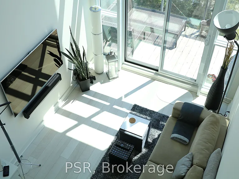 5 Hanna Ave #709 — Photo 1