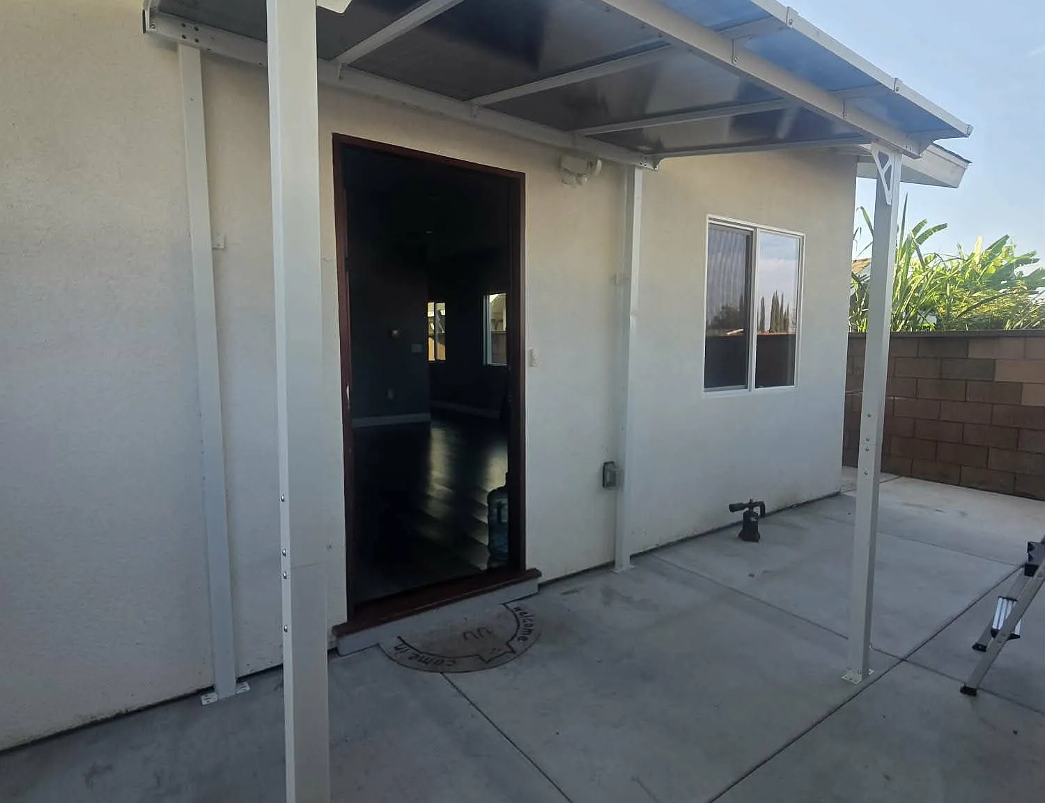 2 bed, 990 sqft, $2,900 — Photo 1