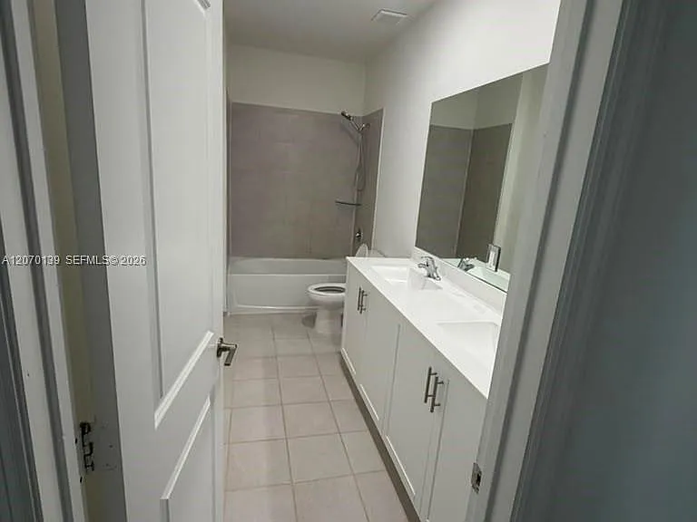 1409 SE 26th Ter — Photo 40