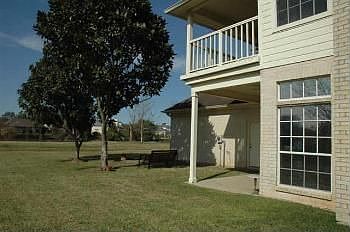 3rd image of 3318 Winnsboro Ct