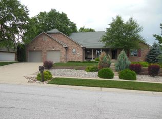 155 Southwind Ct, Greenwood, IN