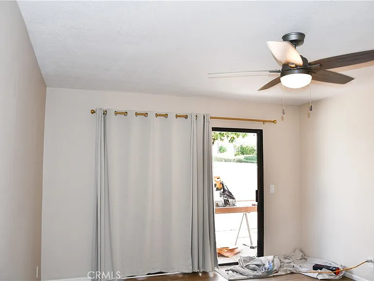 2337 E Skyline Dr — Photo 49