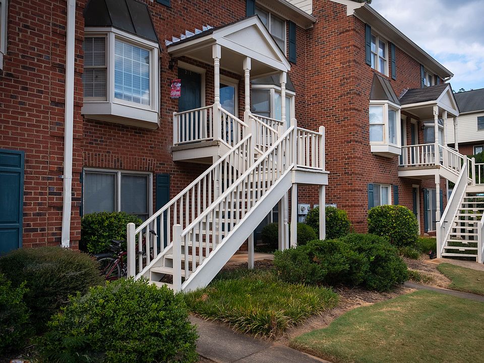 1st image of 1515 S Lumpkin St APT 409