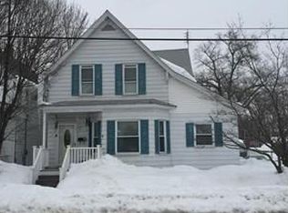 57 Midland St, Lowell, MA 01851