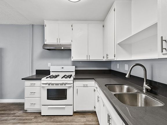 4th image of 1305 W 19th St