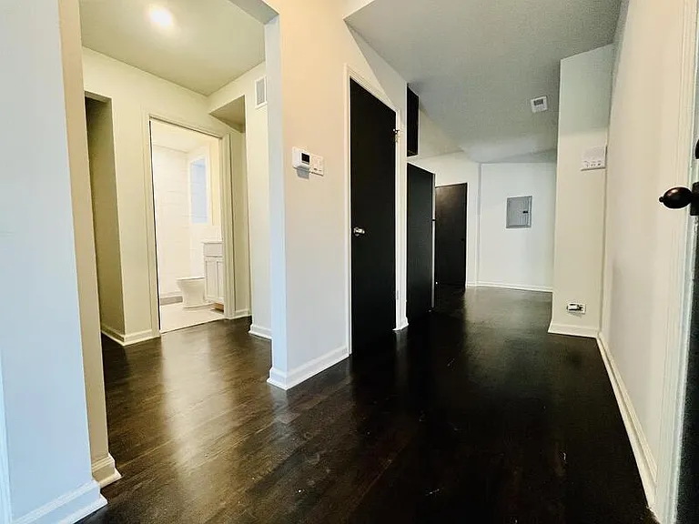 1371 S California Ave #2F — Photo 20