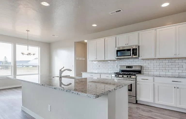 949 N Synergy Ln — Photo 6