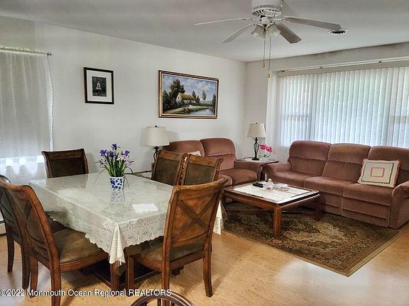 4th image of 74 Larkspur Court