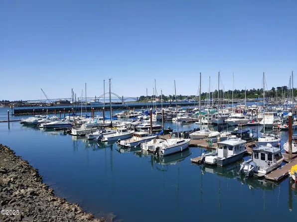 1000 SE Bay Blvd #M48, Newport, OR 97365