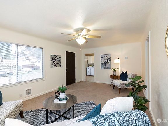 4th image of 1536 Snyder Avenue