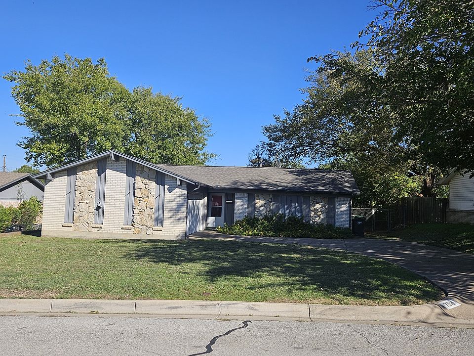 1st image of 7816 Davenport Ave