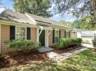13828 Dannemara Dr, Pineville, NC 28134
