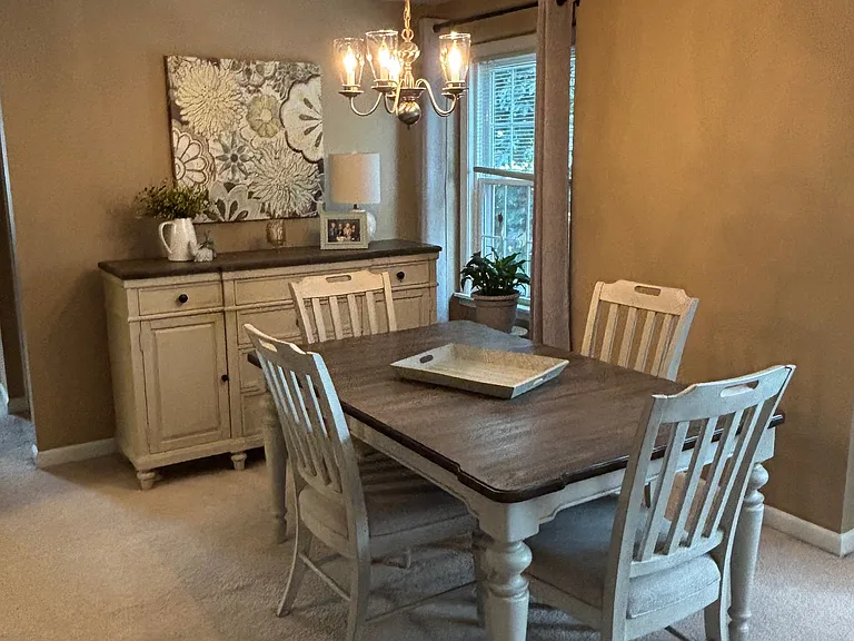 20 Guilford Ln #8 — Photo 2