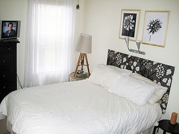 Front Bedroom with new Frieze carpeting