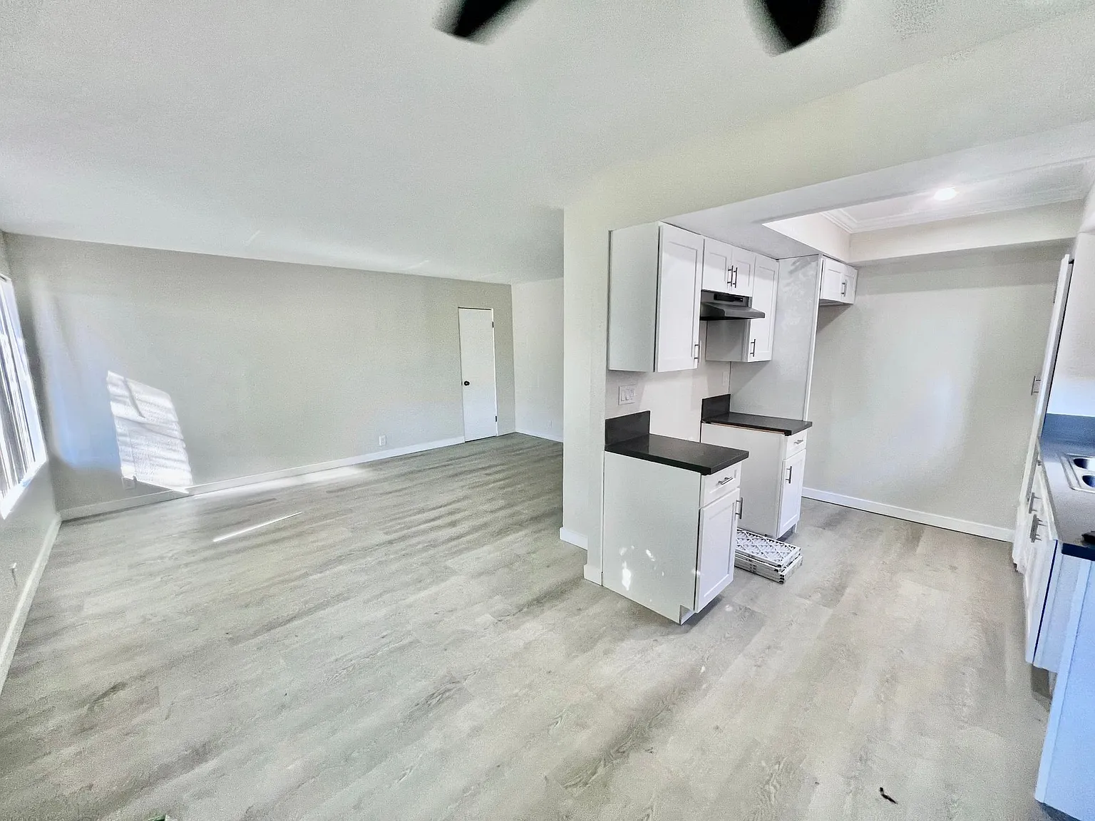 Foothill Apartments — Photo 2