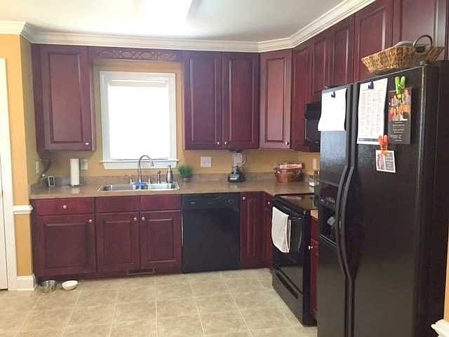1st image of 32 Roseangel Ct