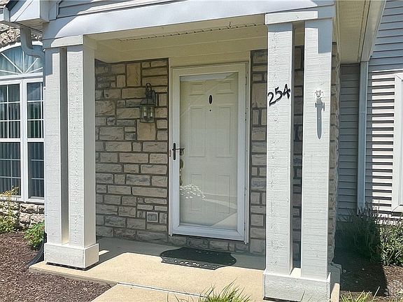 5th image of 254 Broadleaf Cir