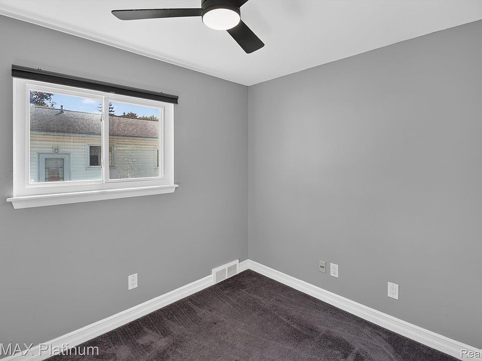 15148 Garden St, photo 18