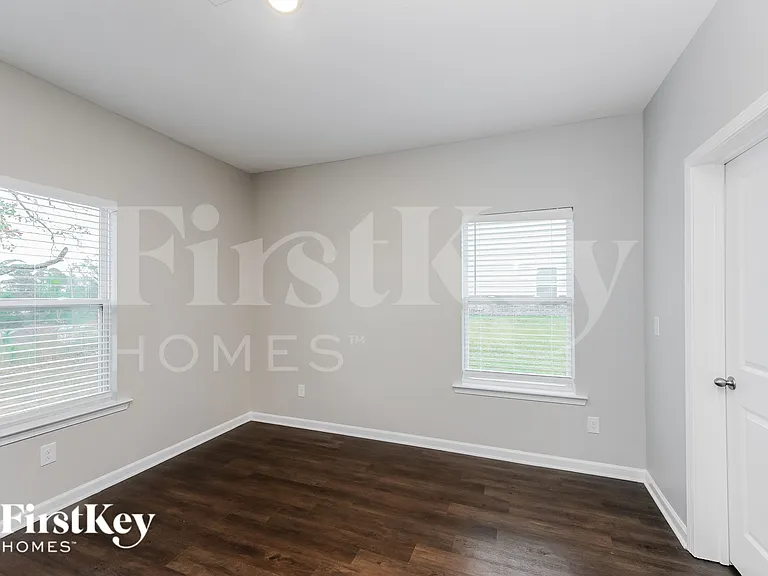 124 Innis Brook Cir — Photo 13