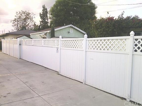 2nd image of 5041 Bartlett Ave