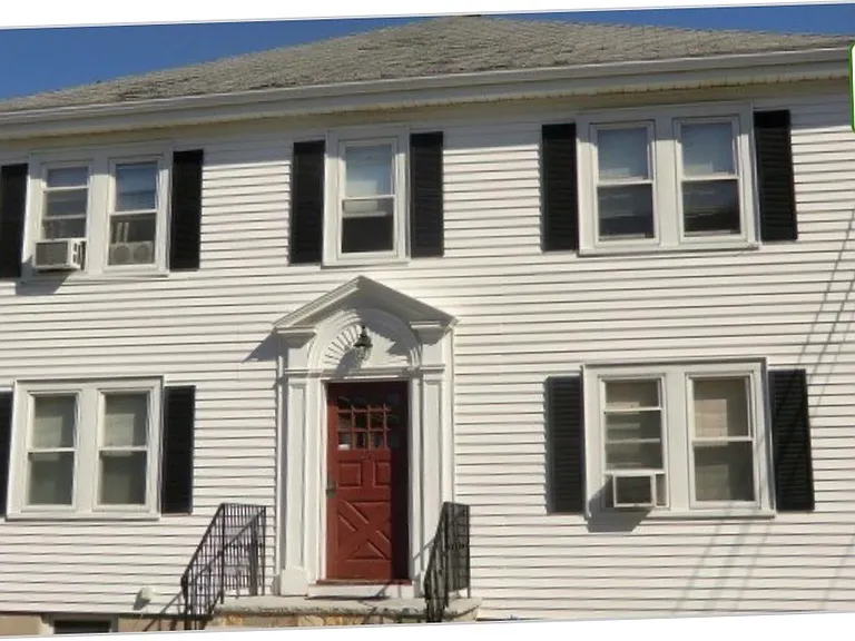 116 Clay St — Photo 1