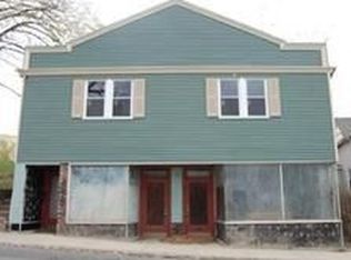 29 North St, Ware, MA 01082