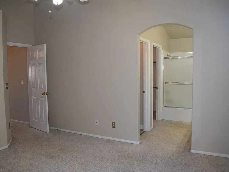 1608 Poppy Cir — Photo 7