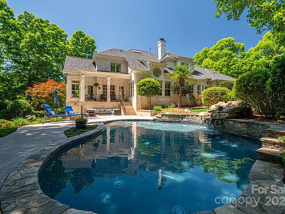 3rd image of 8028 Water View Dr