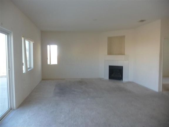 4th image of 14650 Karen Dr