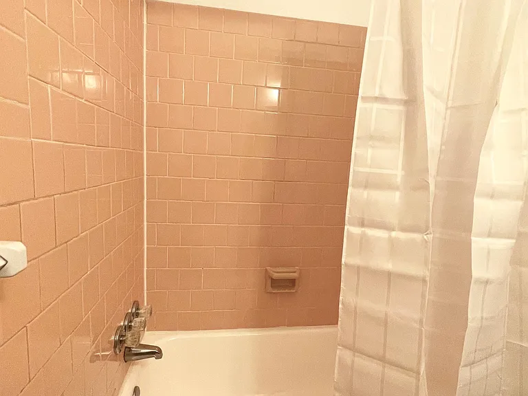 320 Constitution Ave NE — Photo 10