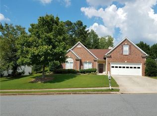 4910 Rolling Rock Dr, Sugar Hill, GA 30518