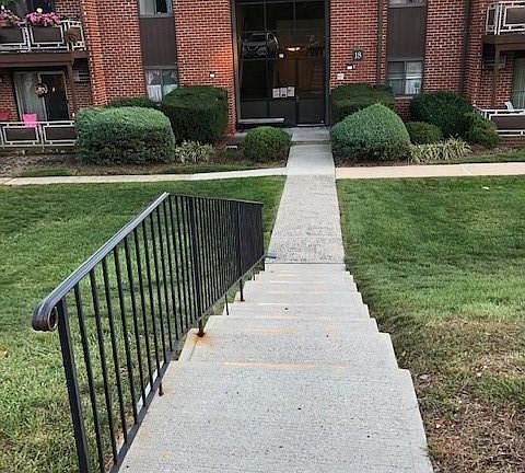4th image of 18 Charles Ln APT 1B