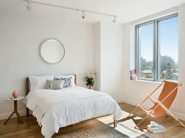 300 Ashland Pl APT 18J, Brooklyn, NY 11217