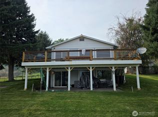 81 B Golden Rd, Oroville, WA 98844