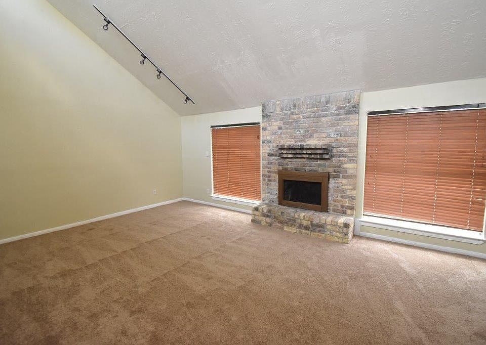 1st image of 4315 Jura Dr