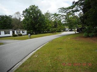 106 Grapevine Rd, Summerville, SC 29483