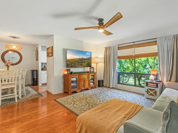 15 Kulanihakoi St APT 3D, Kihei, HI 96753