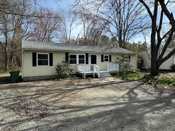 39 Oak Glen St, Richmond, VA 23225